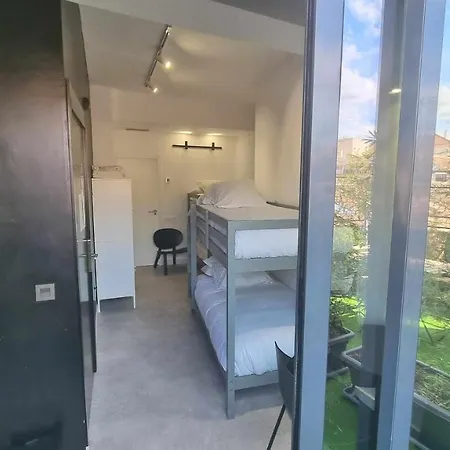 Faro Compartida Guest house Malaga